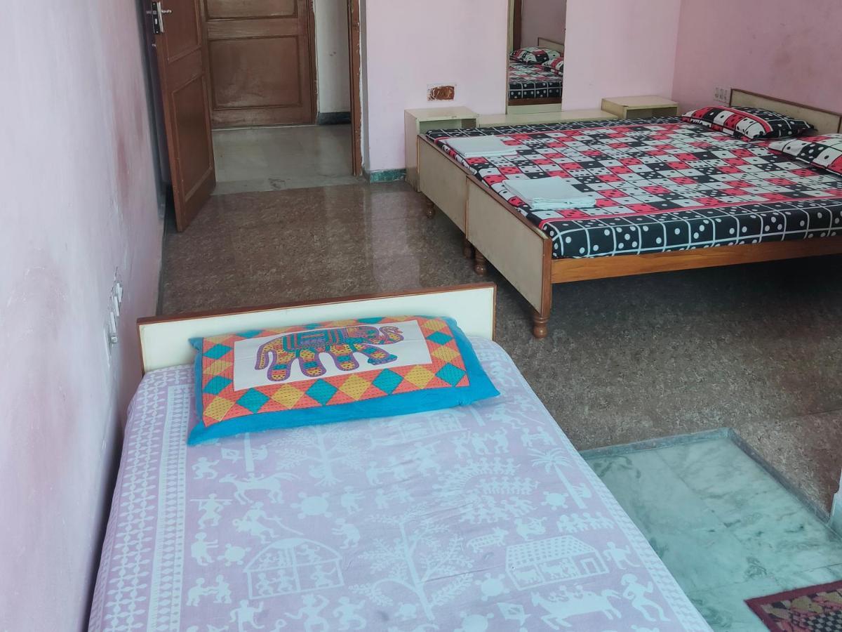 Jwala Niketan Guesthouse Private Rooms Jaipur Ngoại thất bức ảnh