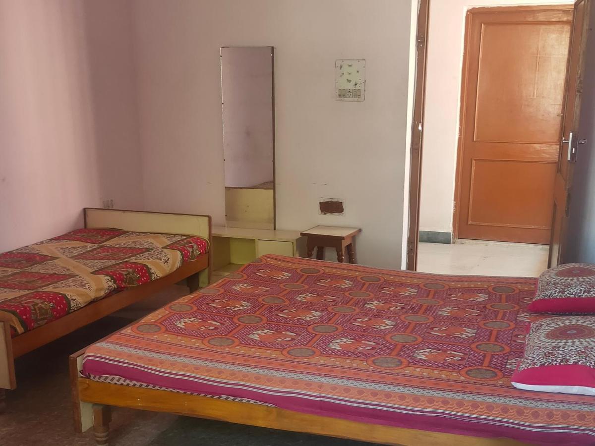 Jwala Niketan Guesthouse Private Rooms Jaipur Ngoại thất bức ảnh